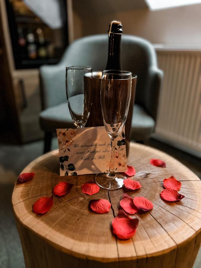Hotel Le Filou Hille Eksteriør bilde